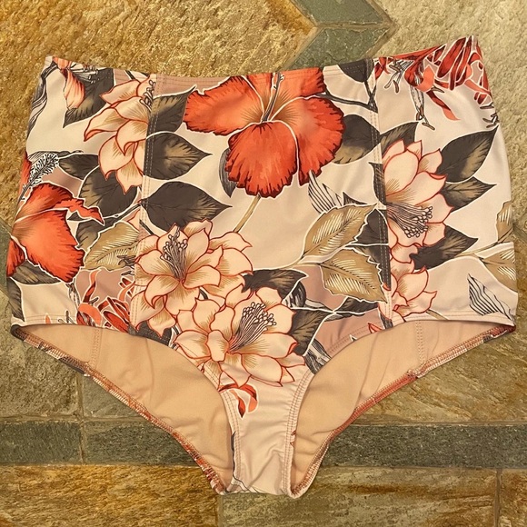 ✨rare✨ Kortni Jeane vintage Hawaiian bottoms - Picture 3 of 4